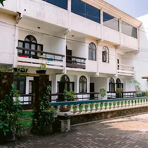 Romantic Garden Negombo