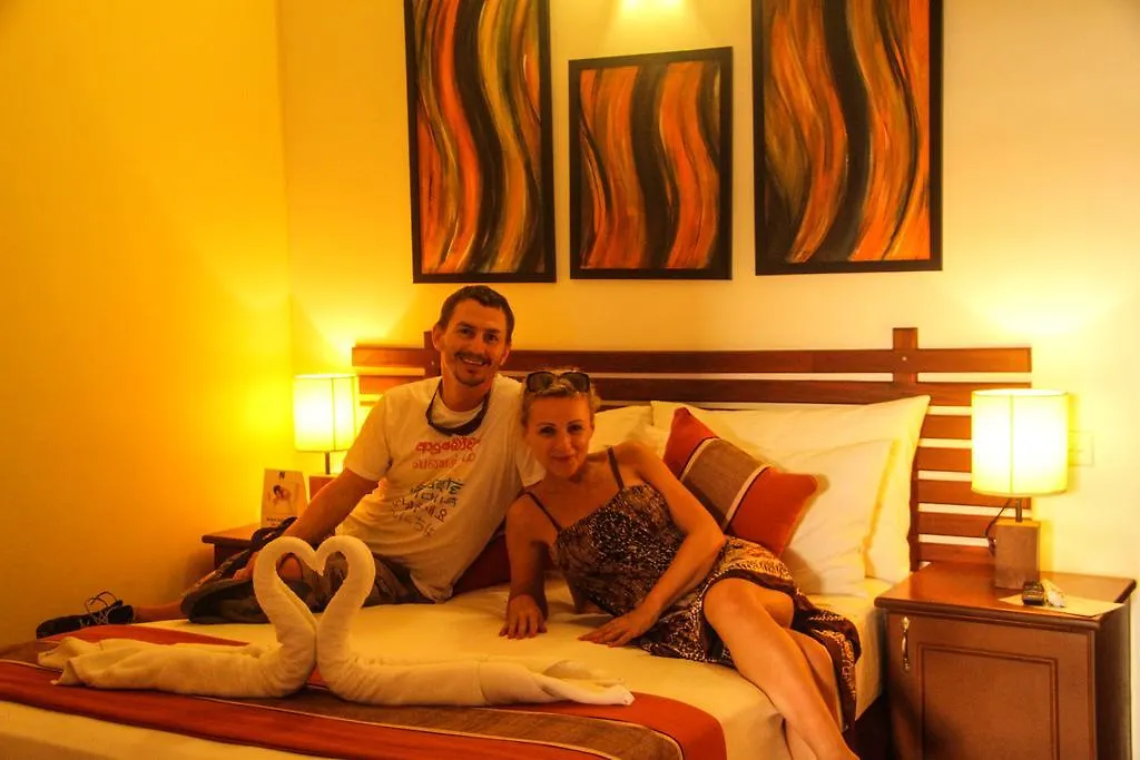 Hotel Romano Negombo 2*,